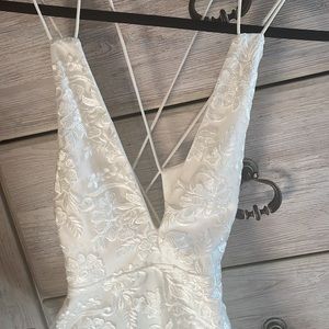 Lulu’s White Floral Mini Dress